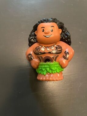 Little People Maui figurine from Moana Disney Boy